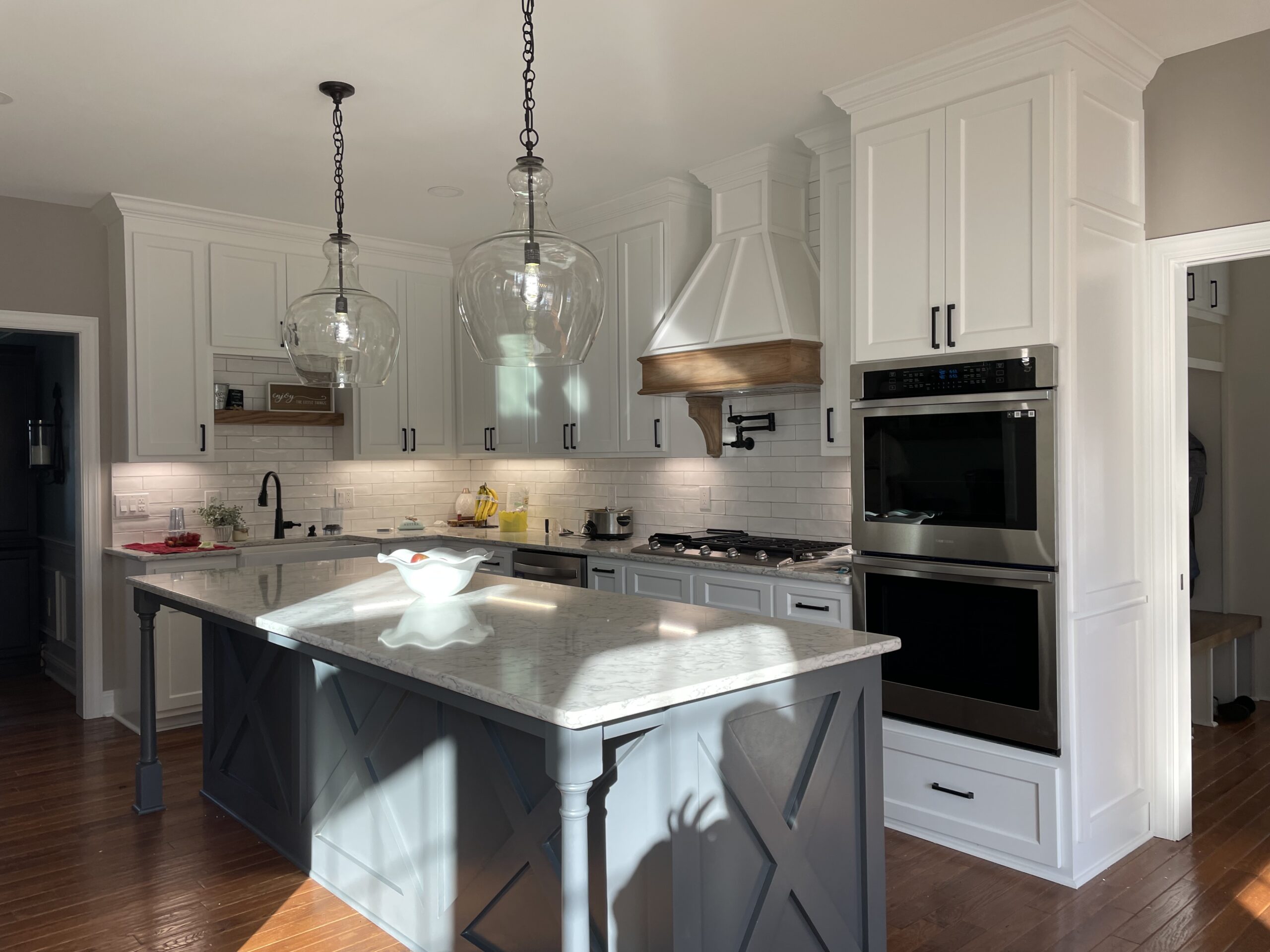 kitchen and built in cabinetry storage with wine storage